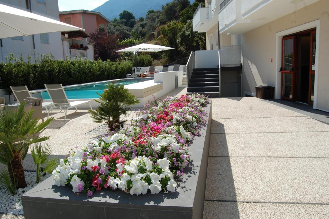 Hotel Nettuno กาลาโกโนเน ภายนอก รูปภาพ