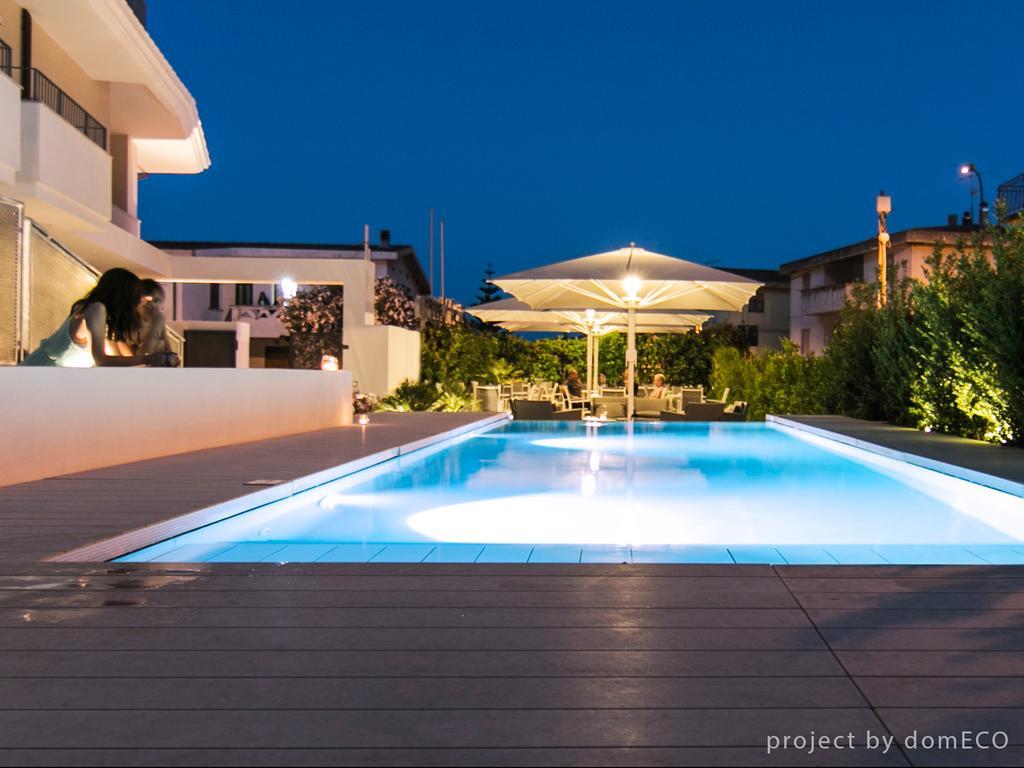 Hotel Nettuno กาลาโกโนเน ภายนอก รูปภาพ