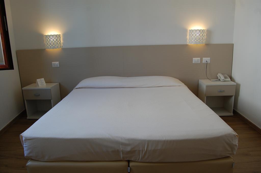 Hotel Nettuno กาลาโกโนเน ภายนอก รูปภาพ